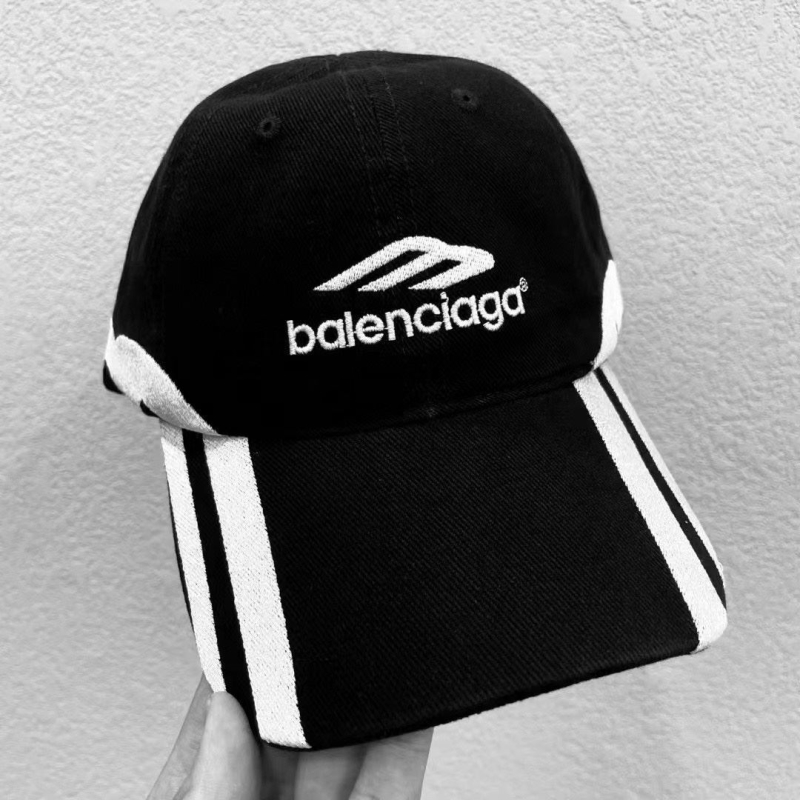 BALENCIAGA